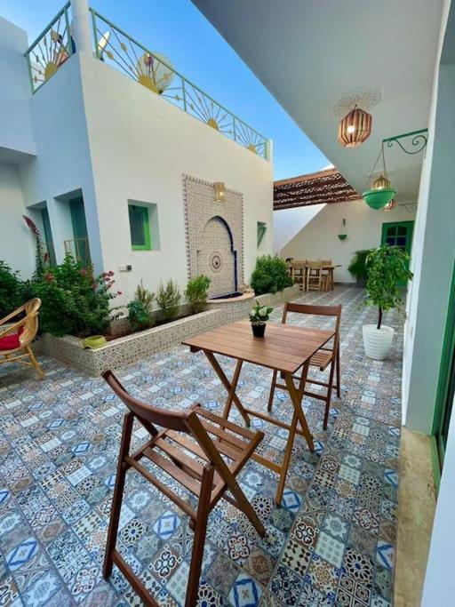 Gîte Familial Aïcha - B&B El Gouassem