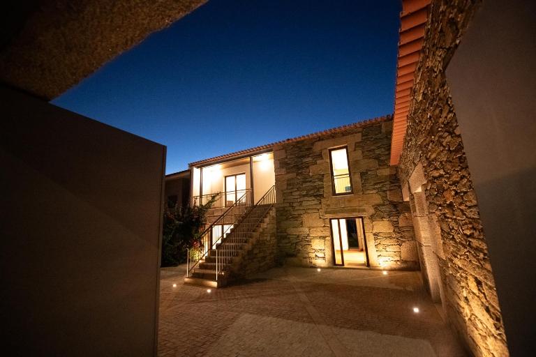 Casa de Trás-o-Muro - B&B Vila Real