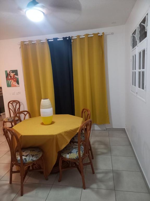 Logement du soleil - B&B Les Abymes