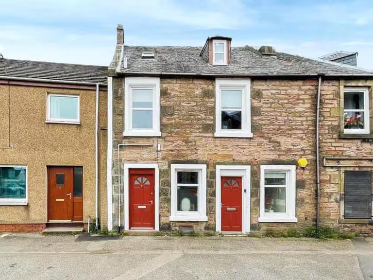 4 Lower Kessock Street - B&B Inverness