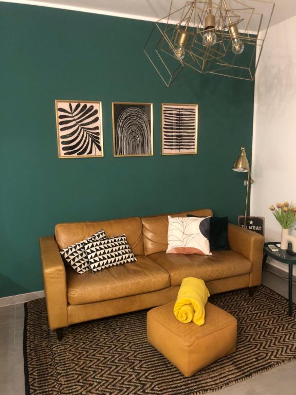 Urban Jungle Studio - Ferienwohnung Selargius