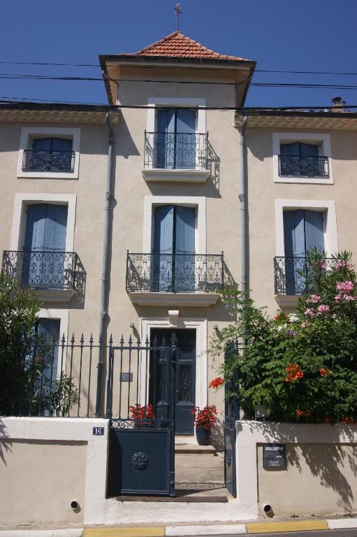 Le Petit Molière - Ferienwohnung Servian