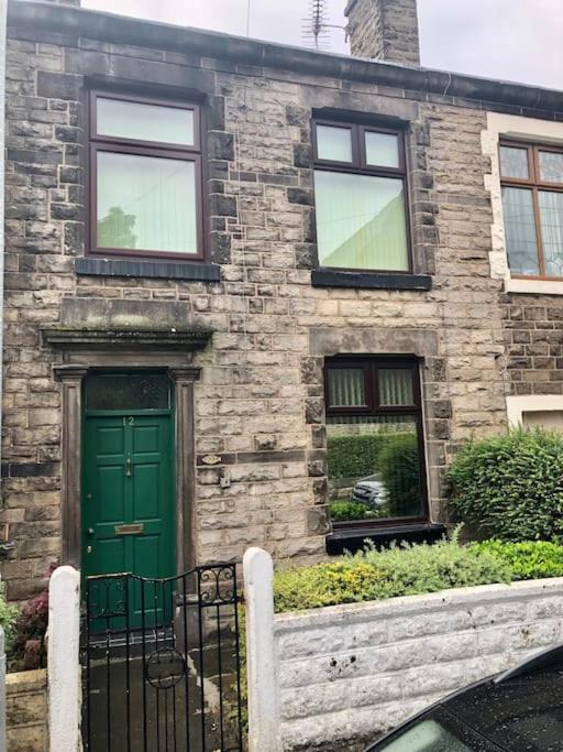Cheerful 2 bedroom town house in Lancashire - Chambres d'hôtes Chorley