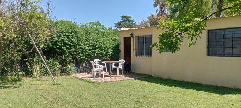 La Casa con Pileta - B&B San Antonio de Areco