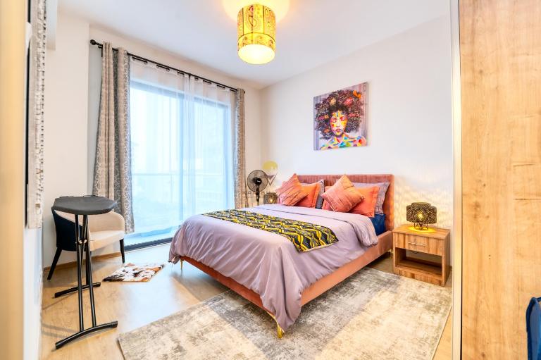 Elite Residence 7 Star Luxe Condo with Gym and Pool next to JW Marriott, Westlands Airport Shuttle, Luggage Storage available - B&B Nairobi