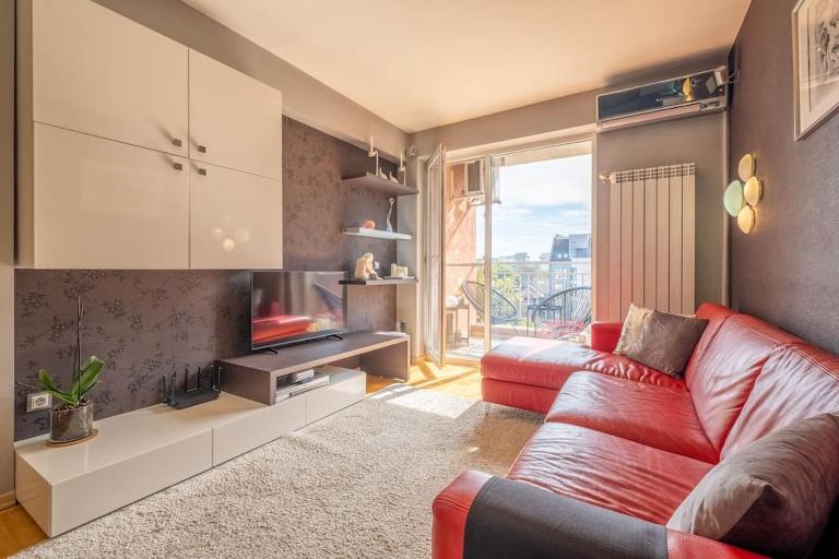 iLonka's Home 1 BDR with Workspace and Terrace - B&B Sofia