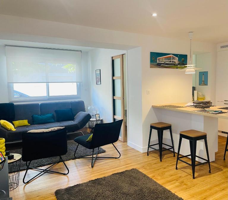 L Auguste Appartement cosy avec terrasse superbe situation - B&B Royan