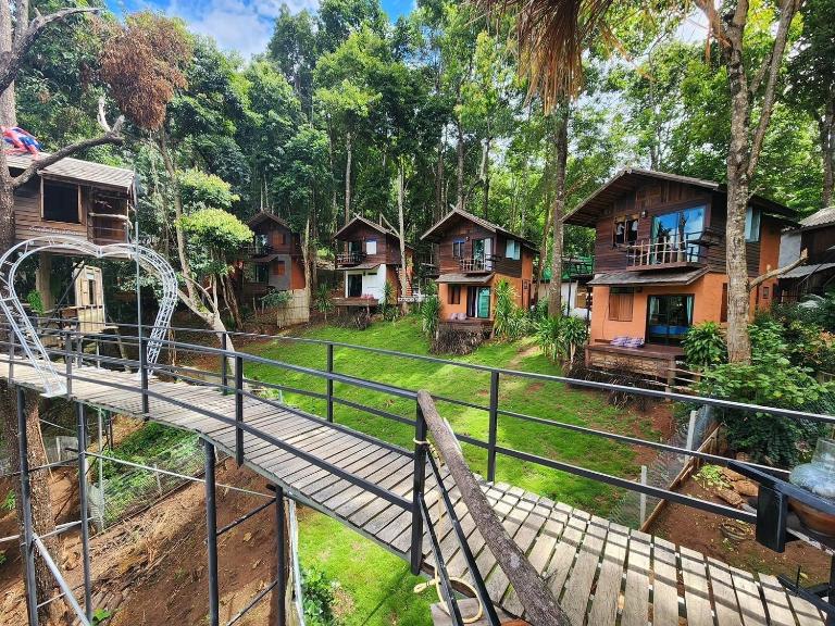 บ้านต้นไม้แม่กำปอง Baan TONMAI MAEKAMPONG - Ferienwohnung Chiang Mai