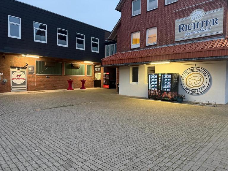 Gästehaus Bützfleth, Rad-Hotel, Arbeit & Privat, Bed & Breakfast, Elb Rad Wanderweg, Bäckerei & Gastro im Haus - B&B Stade