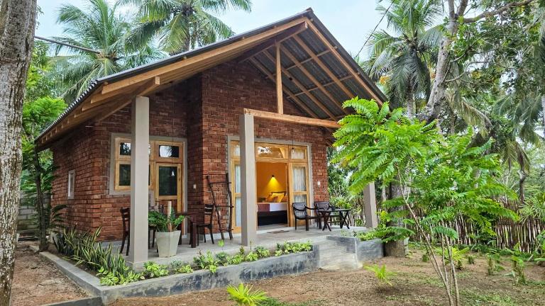 Whispering Wave Tangalle - B&B Tangalle