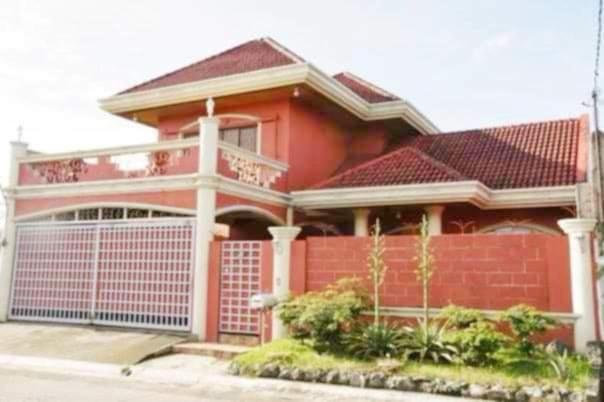 Tropical house - B&B Manila