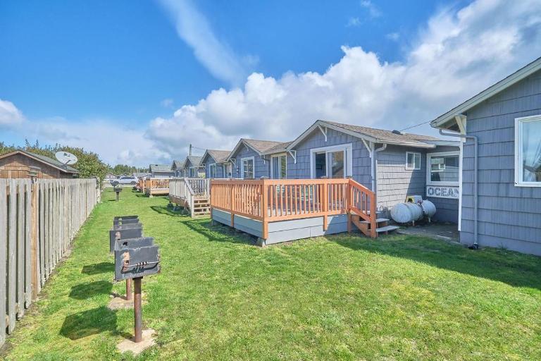 Beachside Bungalow #6 - B&B Long Beach