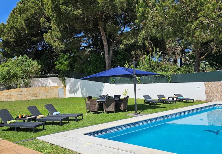 4 suites, piscine, Casa Rio-Dora by SesimbraSunSea - B&B Lagoa de Albufeira