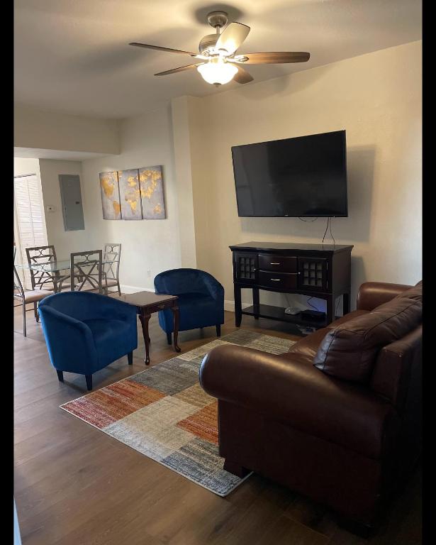 Blue Horizon With Shared Spaces - B&B Riviera Beach