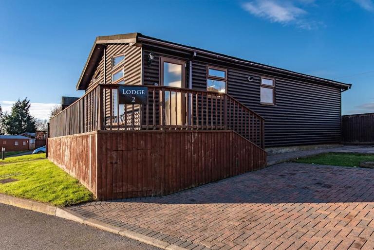 Cosy Countryside Hot Tub Retreat! Fully Central Heated with FREE Parking - Chambres d'hôtes Swarkestone