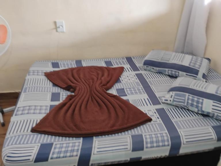 Quarto duplo para 4 pessoas a só 600 metros da Basílica - B&B Aparecida