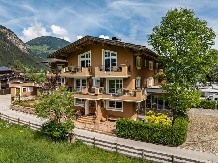 Apart Hotel Therese - Ferienwohnung Mayrhofen