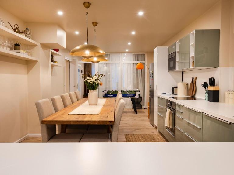 ALEXA Spacious Design Apart up to 10 persons - Parking - Superfast Wifi - Ferienwohnung Berlin