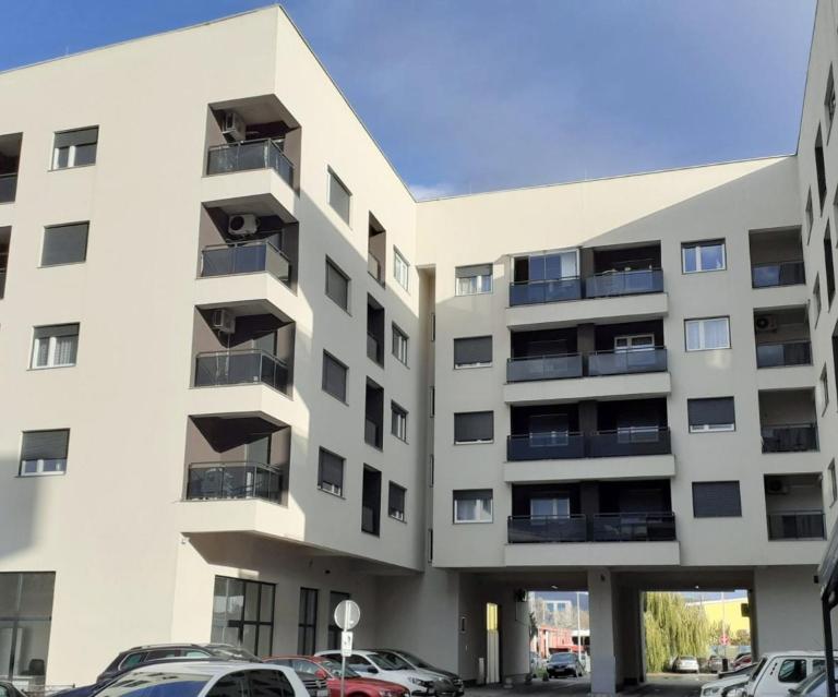 Apartman kod Brke 20 A Bulevar Vojvode Živojina Mišiča - B&B Banja Luka
