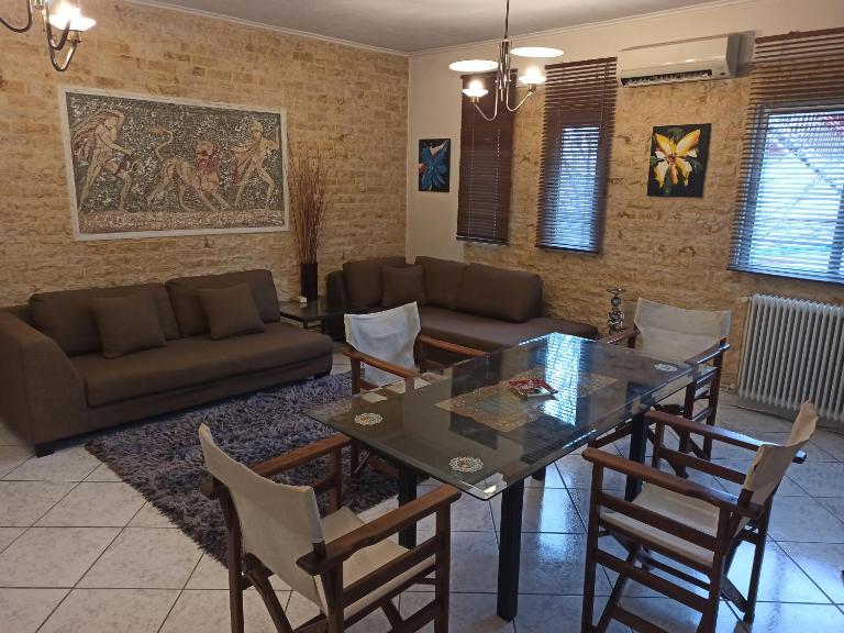 Διαμέρισμα 110 Μ στον Λαγκαδά - Chambres d'hôtes Langadás