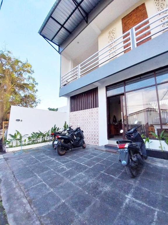 Double D Guesthouse and Villa - B&B Kerobokan
