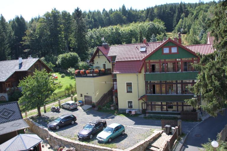 Kwatery Prywatne-Willa "Nadzieja" - B&B Świeradów-Zdrój