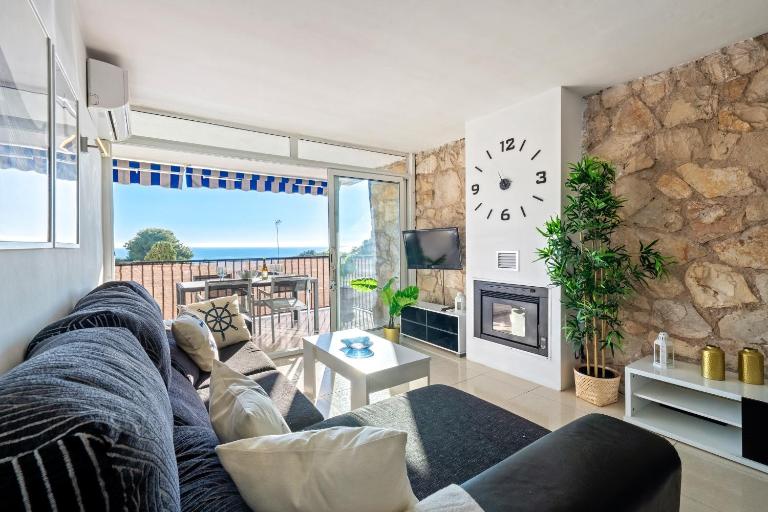 Hauzify I Apartament Cala Crancs - B&B Salou