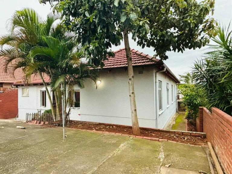 Divine Harvest Guesthouse - B&B Durban