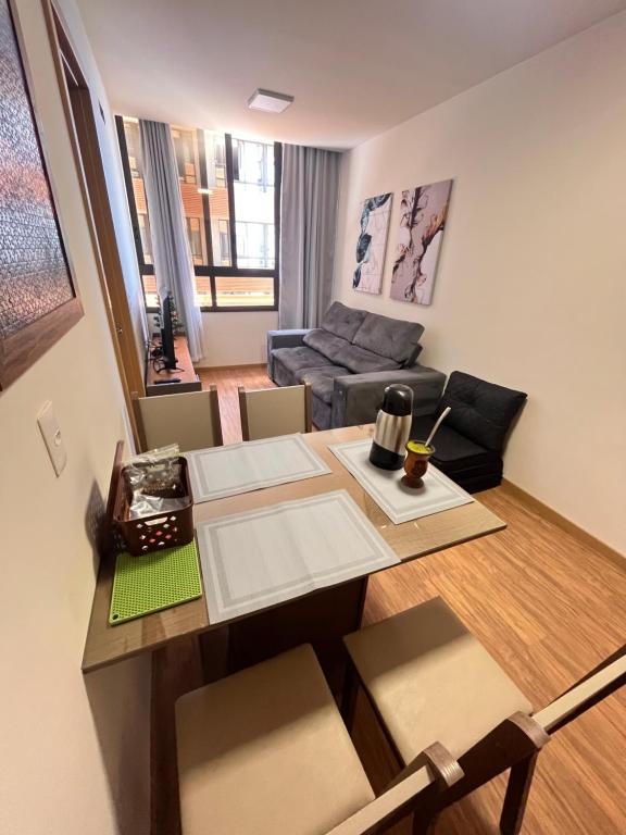 Apartamento 1 quarto, com garagem no centro próximo Hospital de Caridade - Ferienwohnung Santa Maria