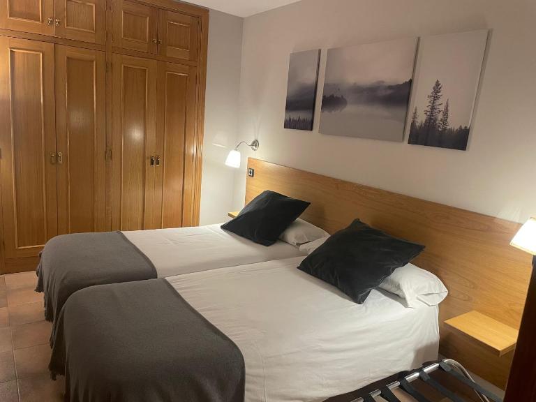 Aparthotel El Serch - B&B Andorra la Vella