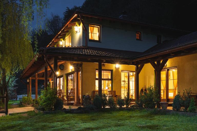 Casa Ardeleană - B&B Luncanii de Jos