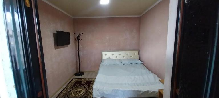Керимкул Ата - Chambres d'hôtes Kadzhi-Say