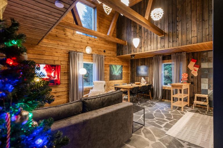 Art House of Lady Christmas - B&B Rovaniemi