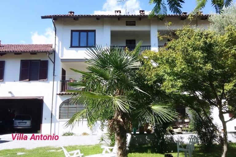 Alloggio grazioso con vista giardino e parcheggio - B&B Biella