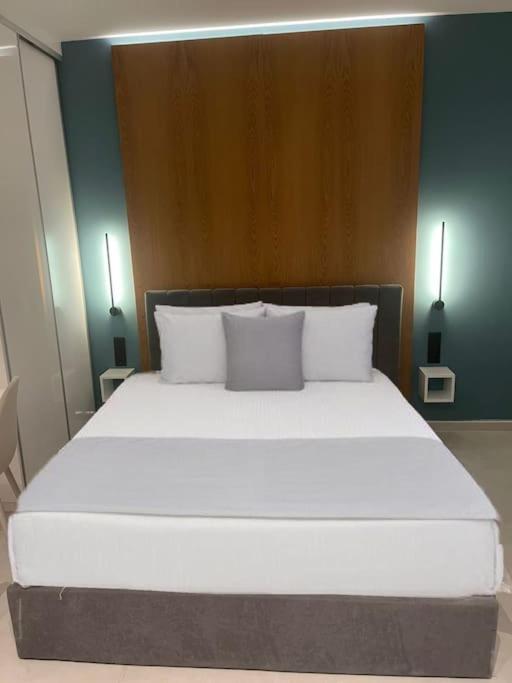 Luxury high-tech apartment - B&B Lárisa