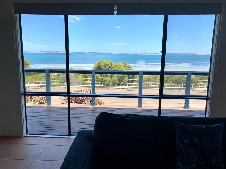 Sandcastle - A Esplanade Place, Stunning Views - Chambres d'hôtes Kingscote