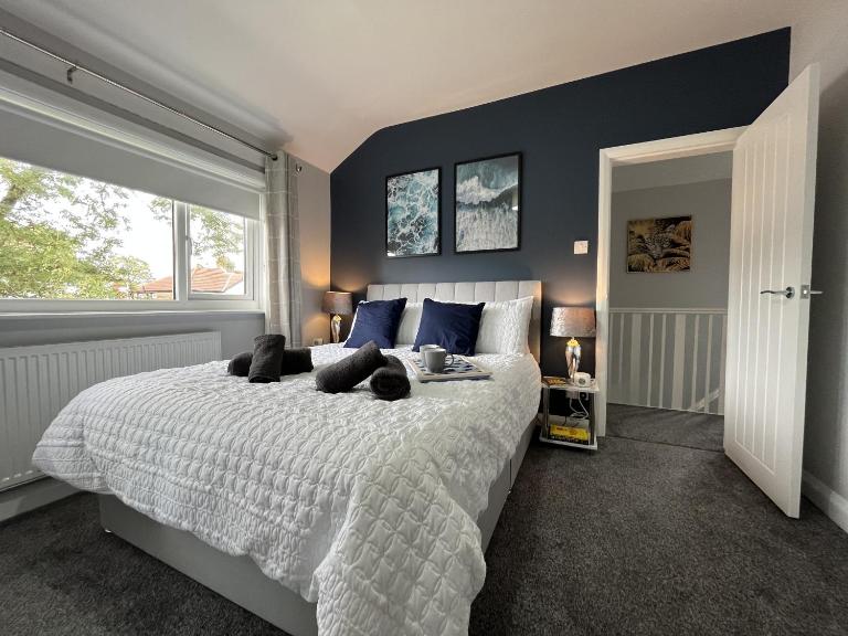 Modern 3-bed stay-away-home sleeps 6 nr Manchester - B&B Manchester