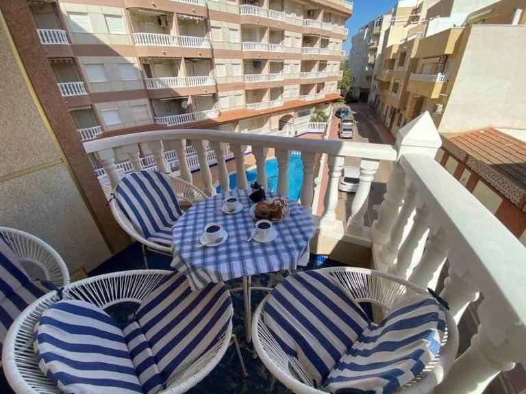Acogedor apartamento a 200 m de la playa - Ferienwohnung Torrelamata