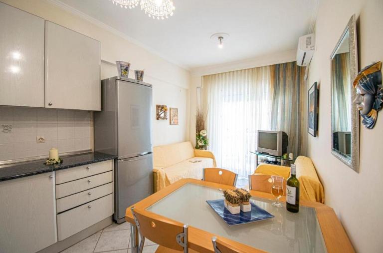 Isthmus luxury apartment - B&B Nea Potidaia