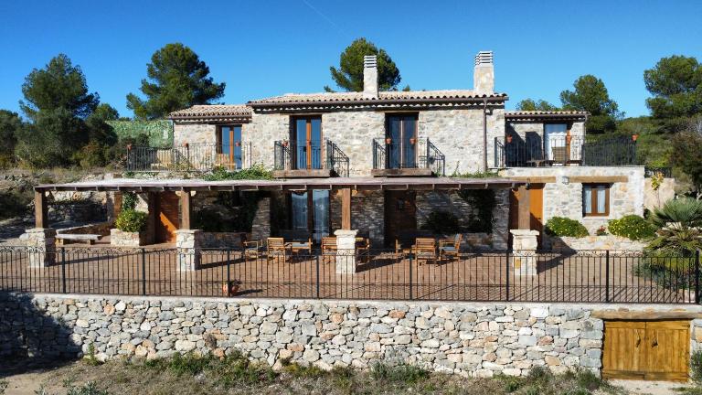 La Cueva de Miravet - villa de lujo en la cima de la montaña con vistas al mar - Chambres d'hôtes Cabanes