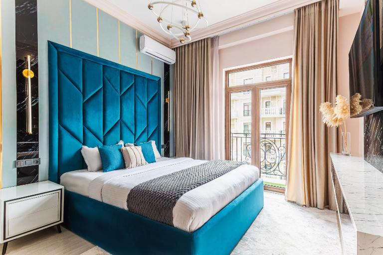 208 Super comfortable apartment in TASHKENT CITY, Boulevard, beautiful view of fountain - Chambres d'hôtes Tachkent