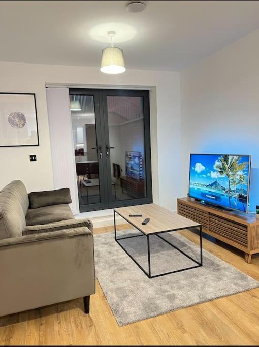 Gemstone Apartments - 1BDR - B&B Birmingham