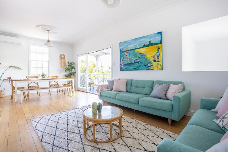 Charming Beach Cottage - Stroll to Cafes, Beach & Creek - B&B Pottsville