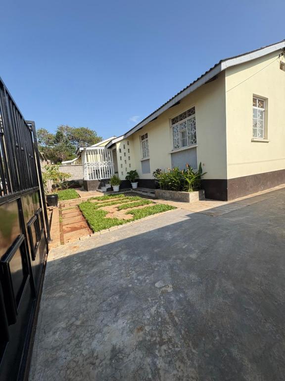 JPAL Properties - Chambres d'hôtes Kisumu