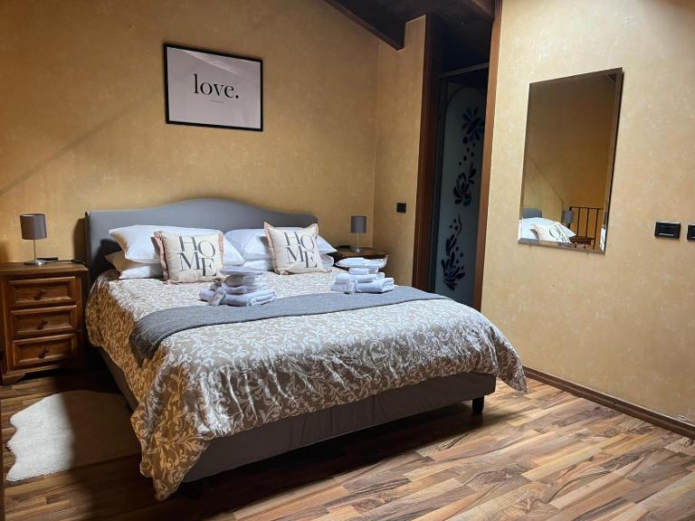 Bilocale Filomena Abbadesse Guest House M3-M5 Zara - Chambres d'hôtes Milan