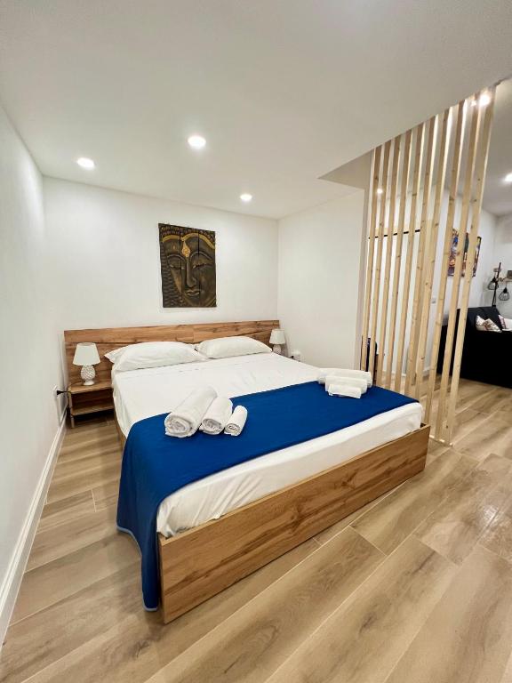 Kensia house - centro storico - stazione - B&B Palermo