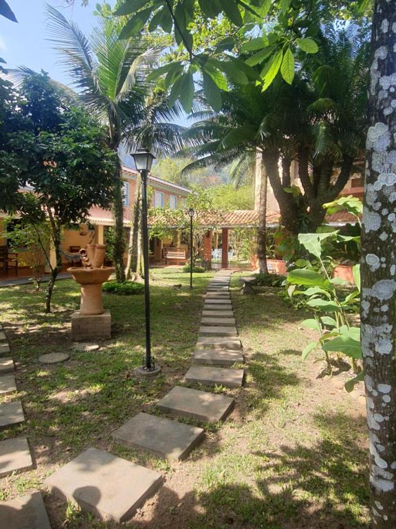 Suítes Quintal de Lázaro 2 - Chambres d'hôtes Ubatuba