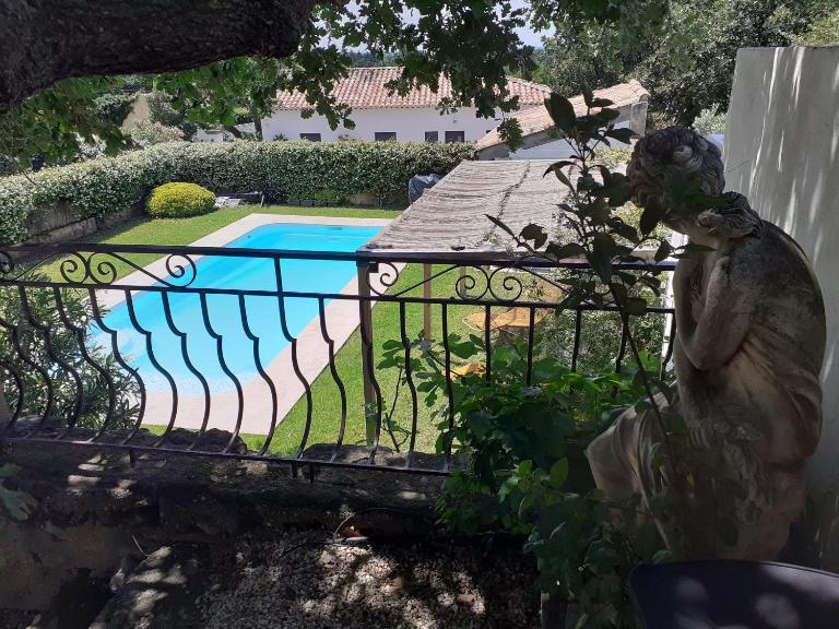Au pied du Luberon - B&B Les Taillades