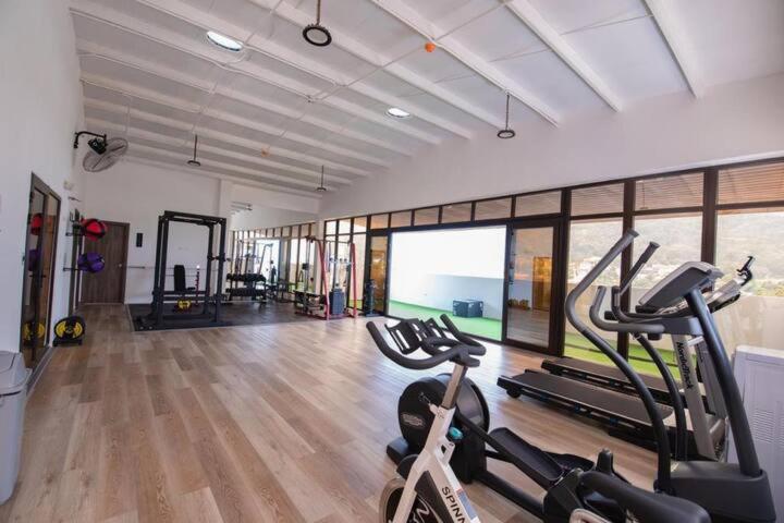 Precioso apartamento con increíbles vistas en Residenza Río de Piedraa - B&B San Pedro Sula