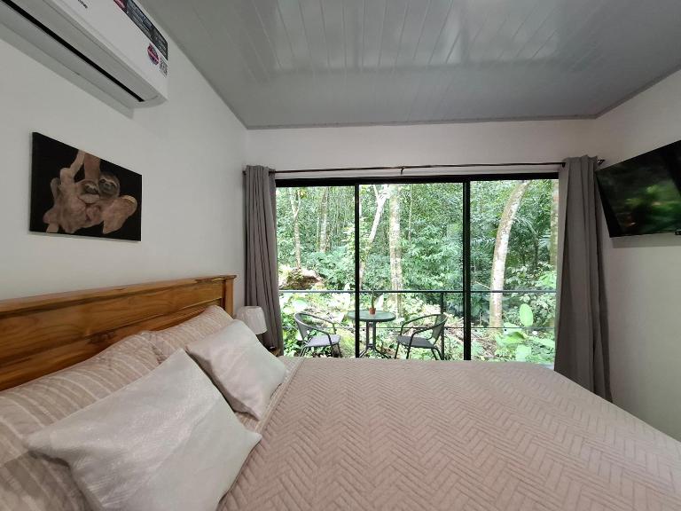 Forest Love - B&B Quepos